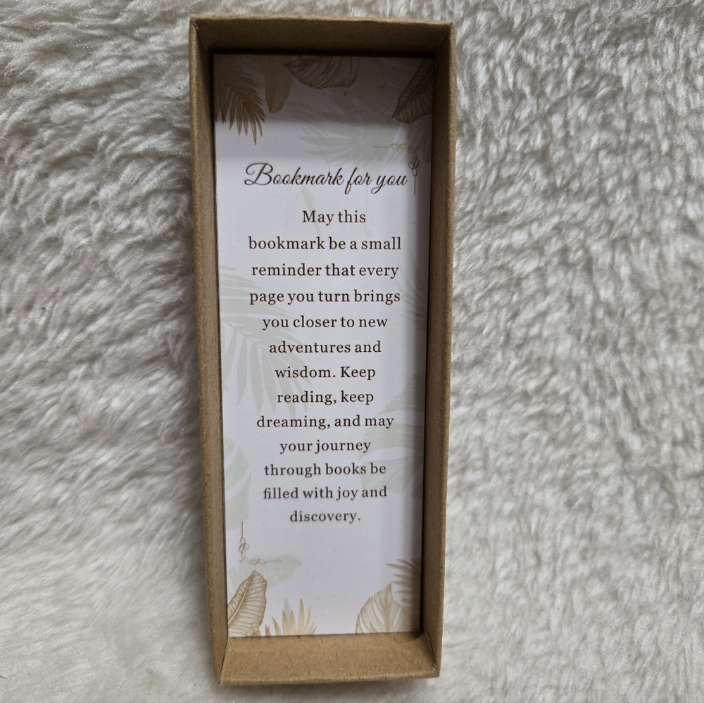 Feather Collection "V" Silver Floral Gift Handmade Bookmark NIB - Picture 6 of 8